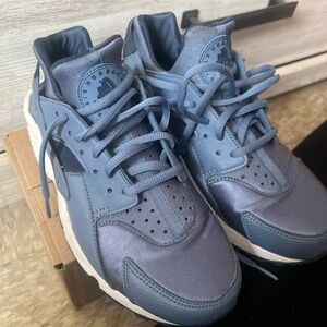 Nike Dark Blue Sneakers